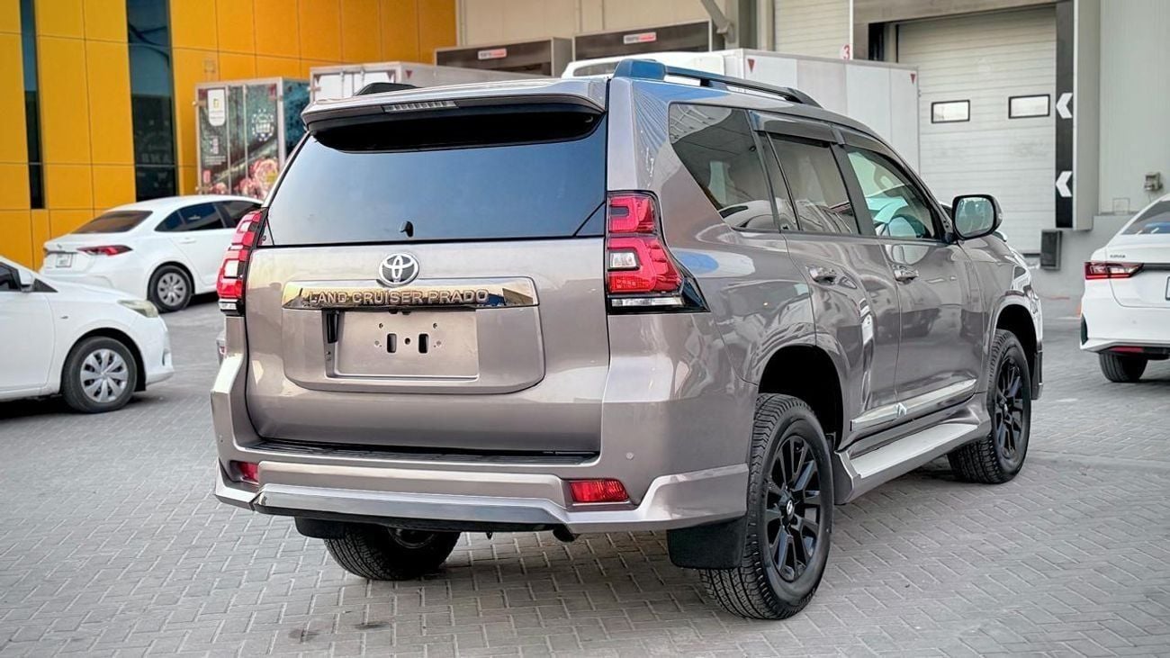 Toyota Prado TX.L-RHD-Japanese Specs with Japan Export Certificate-2.8L-Diesel-4WD-Automatic-4 Cylinders-7 Seats-
