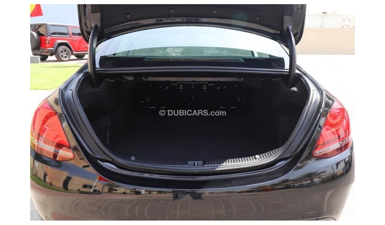 Mercedes-Benz C 200 AMG Pack W205