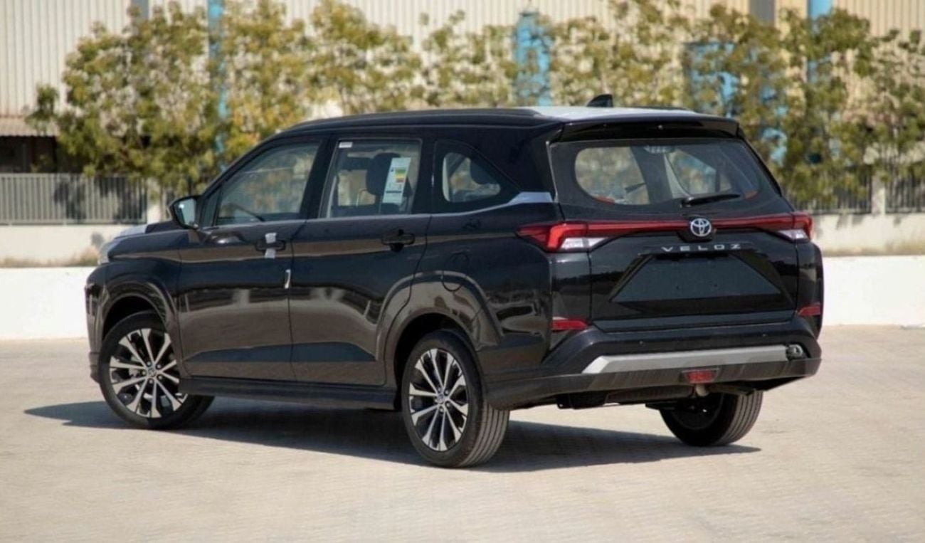 تويوتا فيلوز Toyota Veloz V 1.5 - Black inside Black 2025