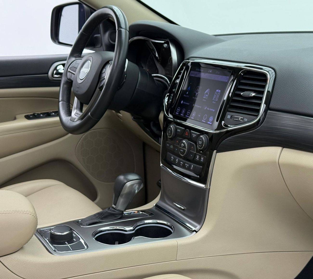 Jeep Grand Cherokee Overland 5.7L (360 HP) 2019 Jeep Grand Cherokee Overland, Warranty, Full Service History, Excellent