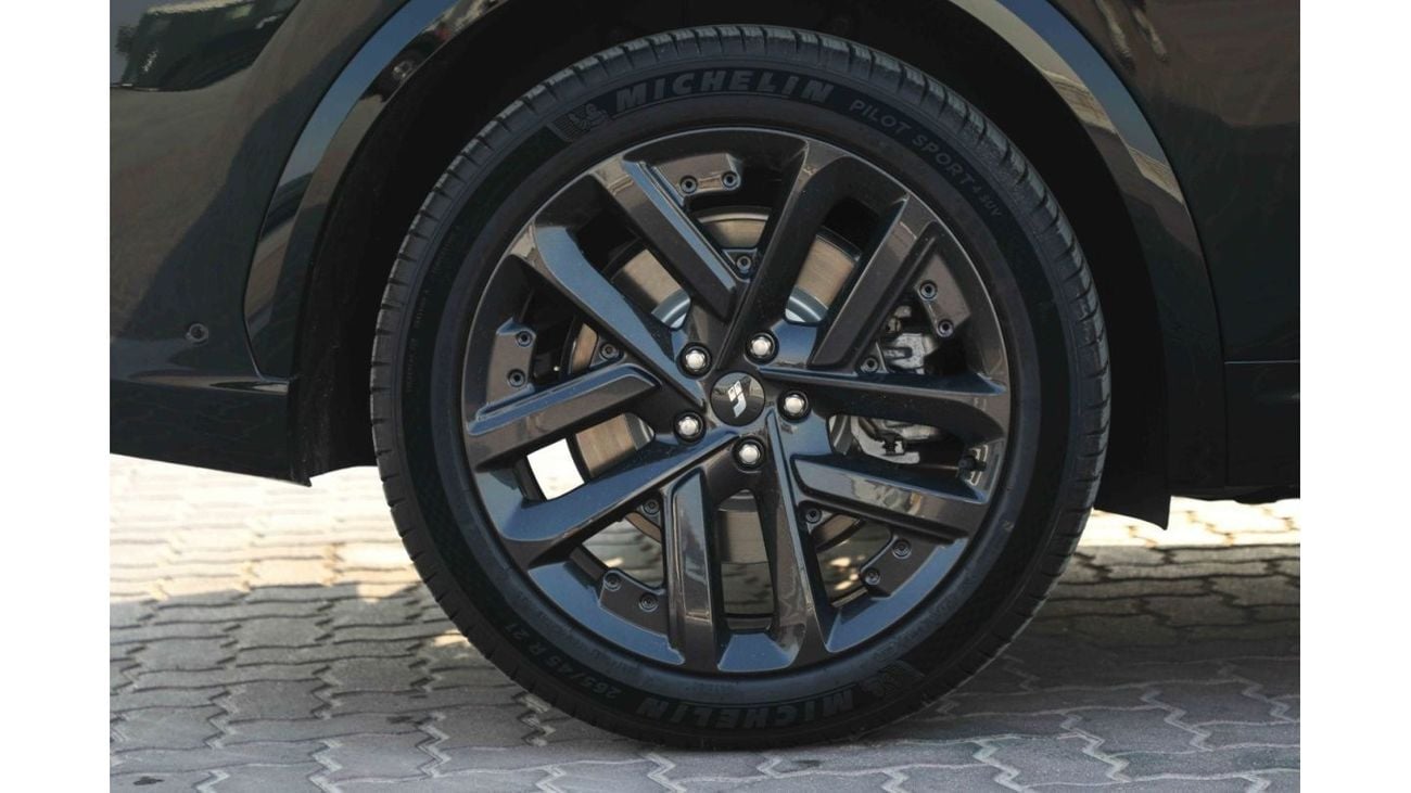 لي اوتو L7 2024 Li Auto L7 ULTRA 1.5 Plug-in Hybrid - أسود من الداخل أسود وبرتقالي | للتصدير فقط