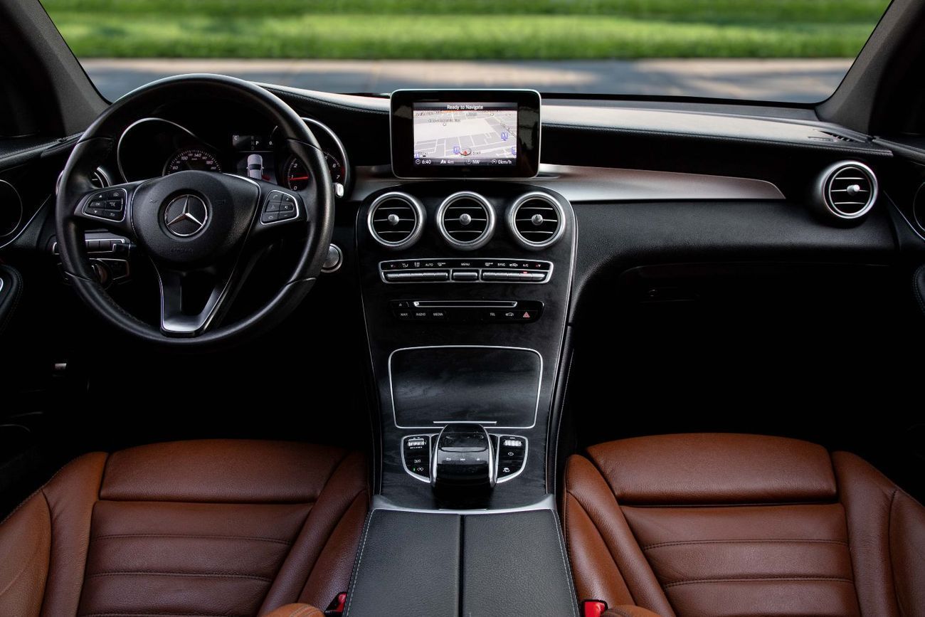 Mercedes-Benz GLC 250 1,858 P.M  | 0% Downpayment | AMG | 4Matic | Dual Sunroof!