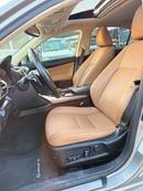 Lexus IS300 AWD (NON GCC) AWD