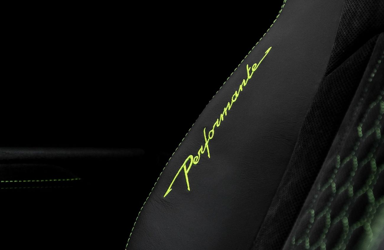 Lamborghini Urus 4.0L V8 Twin-Turbocharged Engine