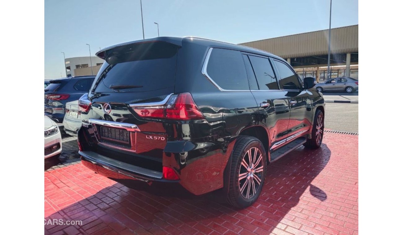 Lexus LX570 Platinum under warranty 2019 GCC