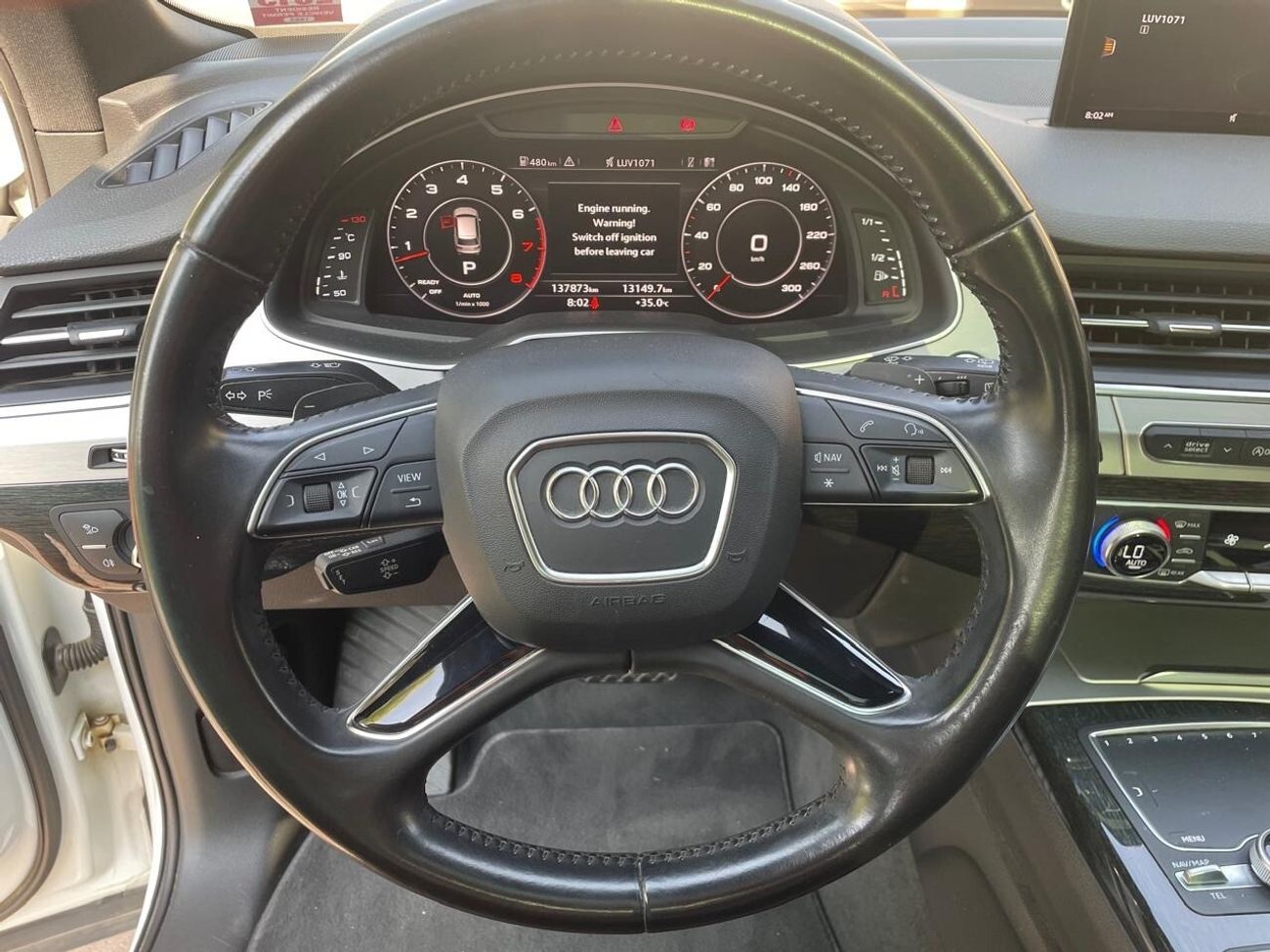 أودي Q7 45 TFSI Quattro - Service Contract & New Tyres