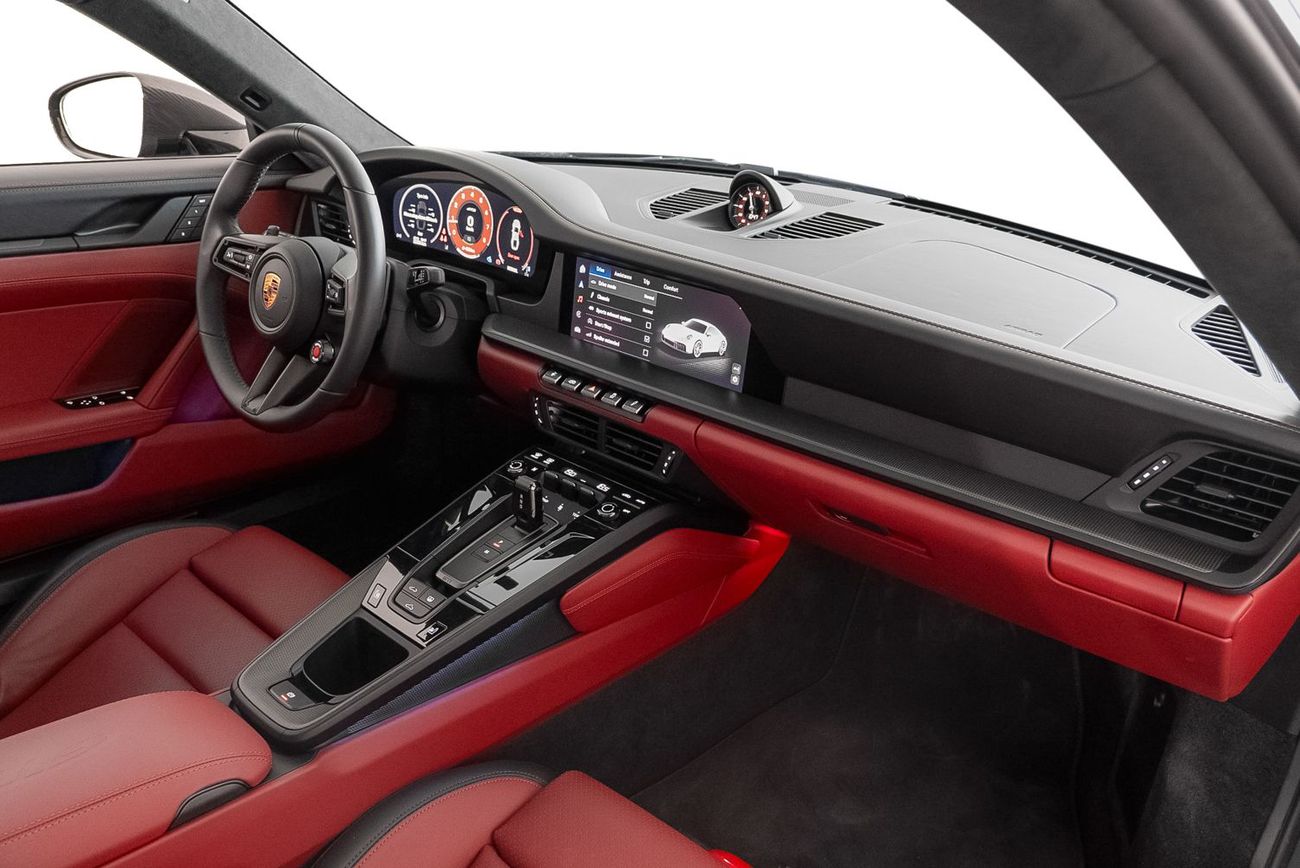 Porsche 911 Carrera 992.2 911 GTS T-Hybrid