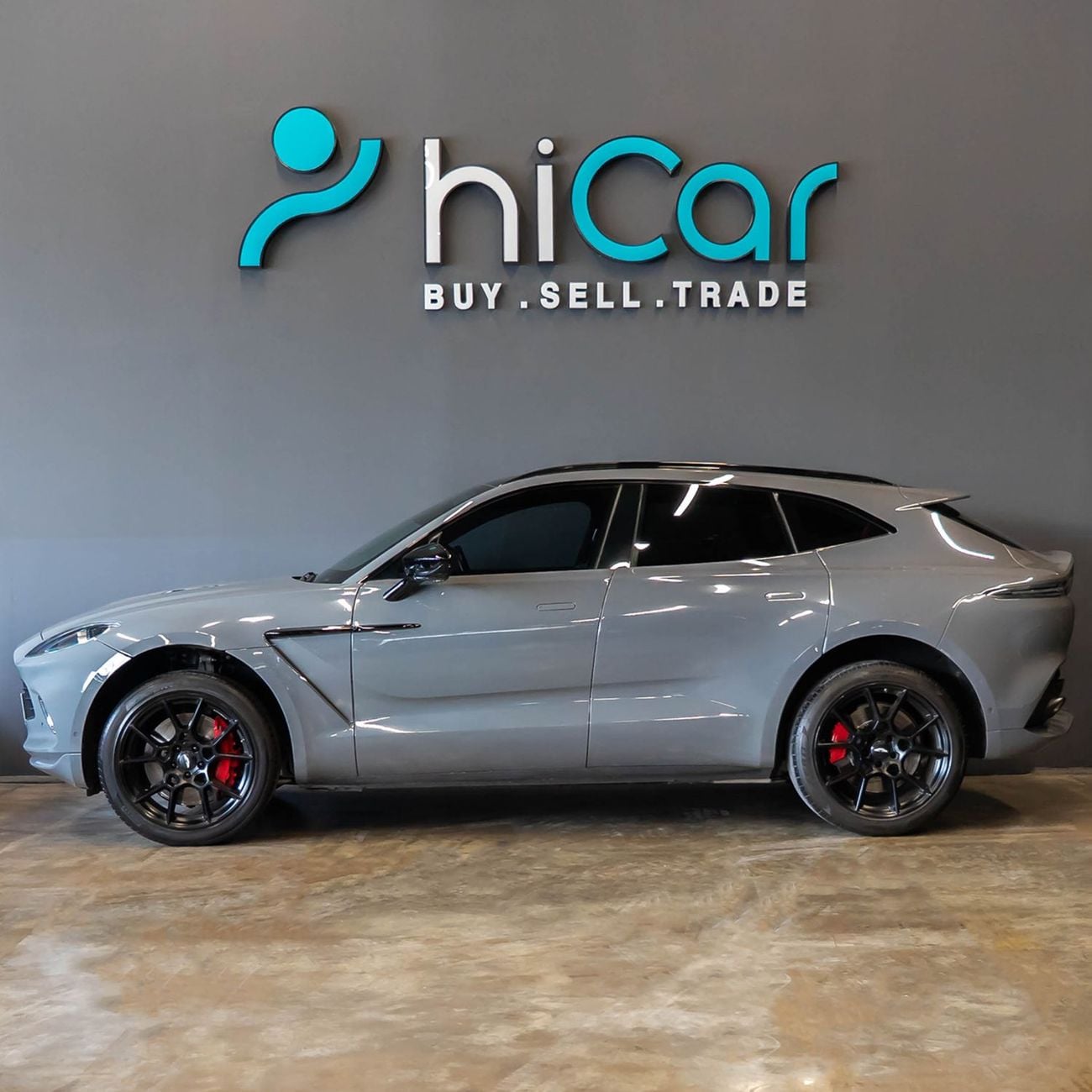 أستون مارتن DBX AED 8,336 P.M • 0% Downpayment • Aston Martin DBX • Agency Warranty and Service Package