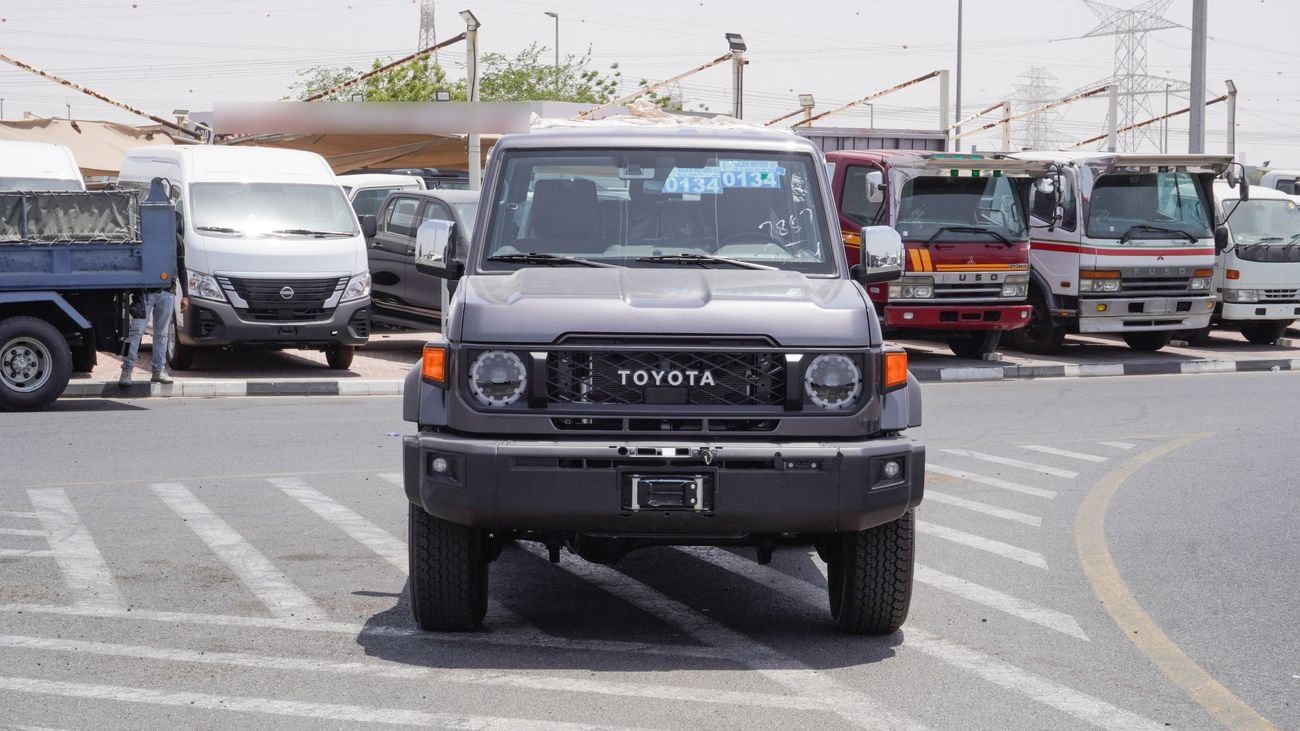 Toyota Land Cruiser 70 LX 4.0 L V6