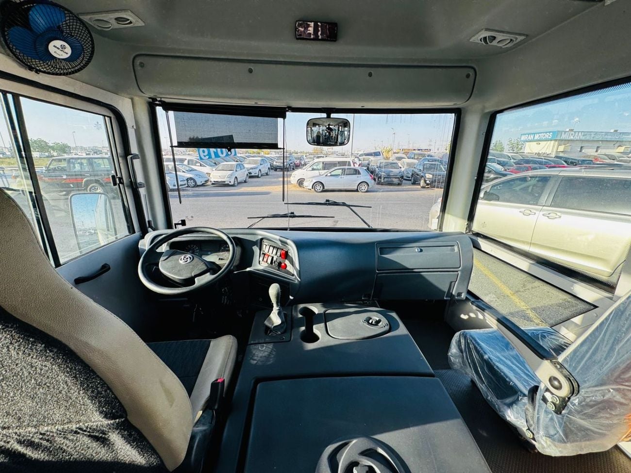 اشوك ليلاند Gazl أشوك ليلاند  باص صغير