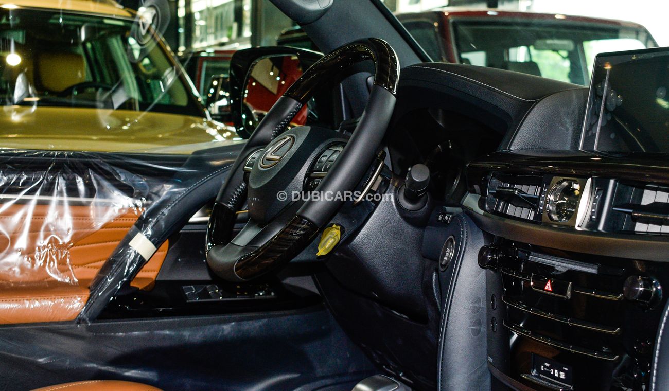 Lexus LX 570 Black Edition S