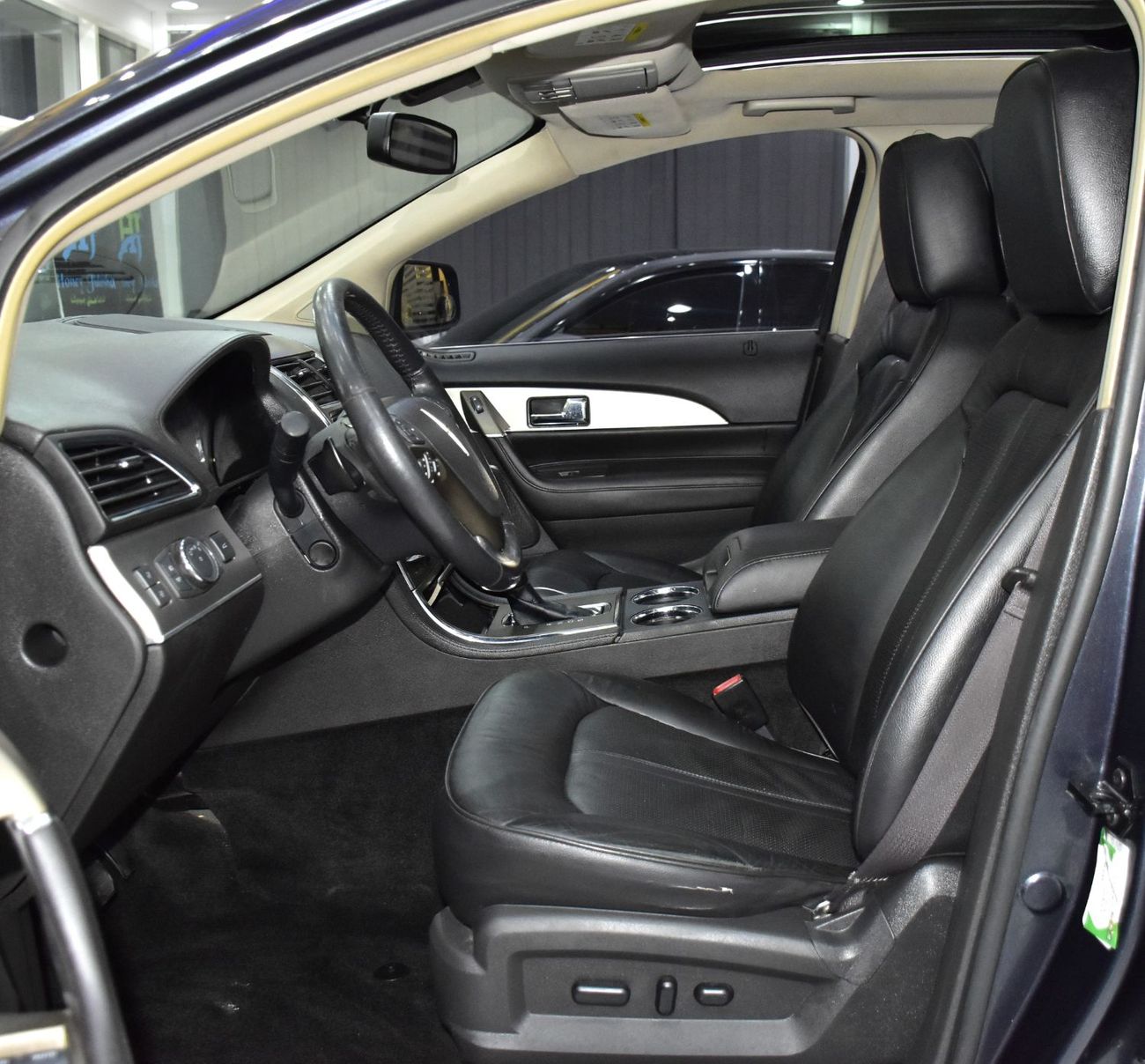 لينكولن ام كى اكس EXCELLENT DEAL for our Lincoln MKX AWD ( 2013 Model ) in Grey Color GCC Specs