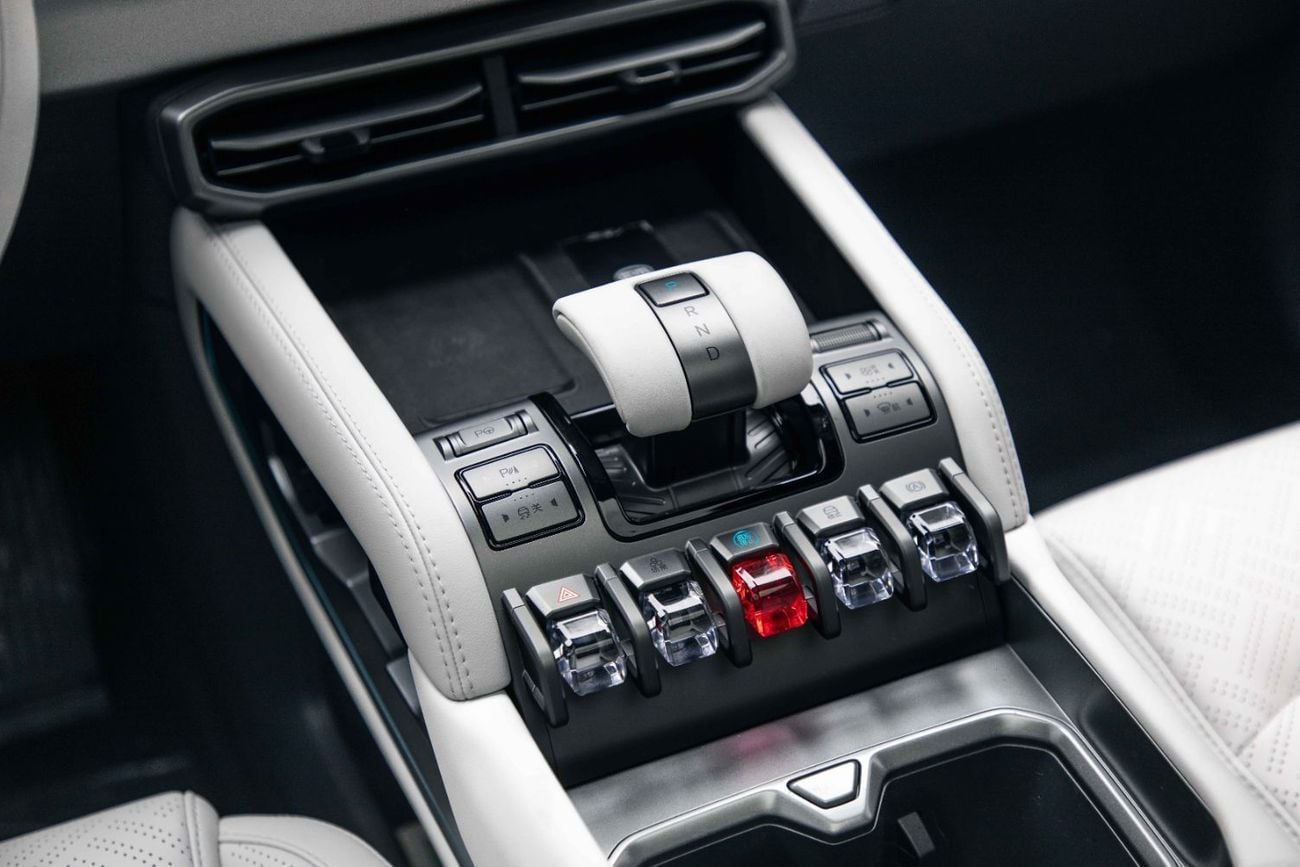 بي واي دي ليوبارد تيتانيوم 3 ID Ultra - Silver Inside Grey | Export Only