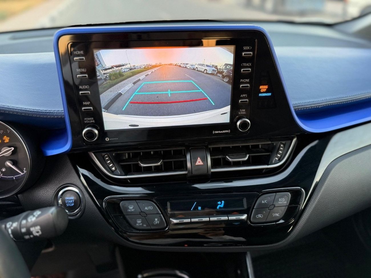 Toyota CHR TOYOTA C-HR XLE