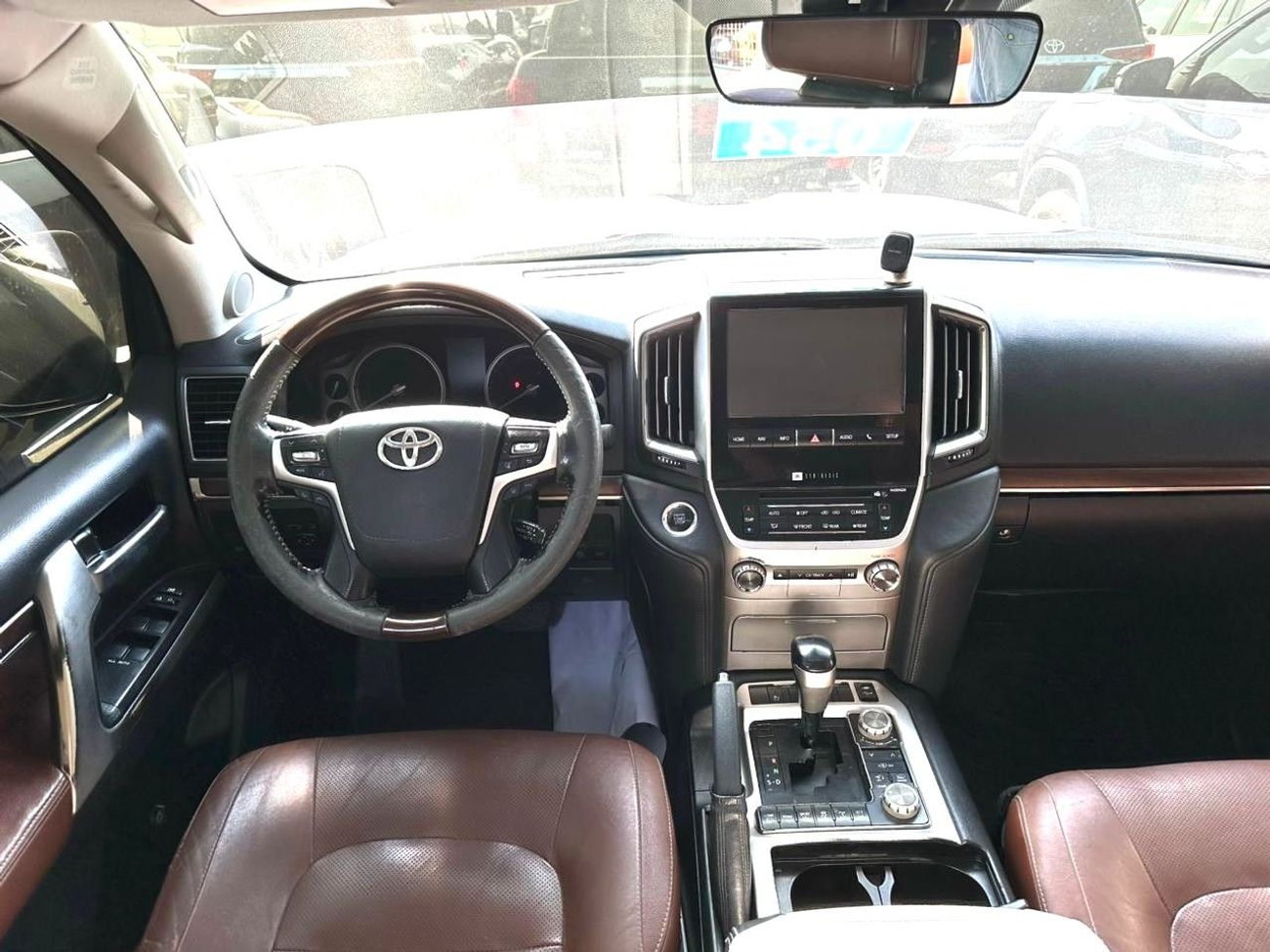 تويوتا لاند كروزر VXR 5.7L 4WD