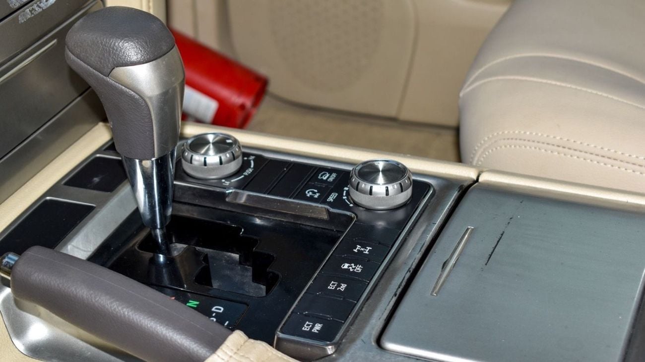Toyota Land Cruiser GXR