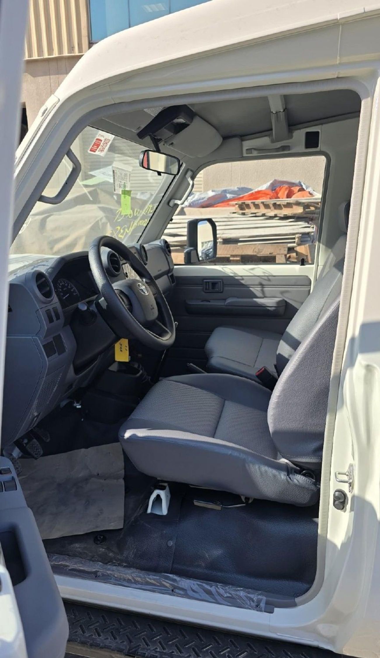 تويوتا لاند كروزر 70 LC78 Hardtop 3 Doors 4.2L Diesel V6 Model 2025