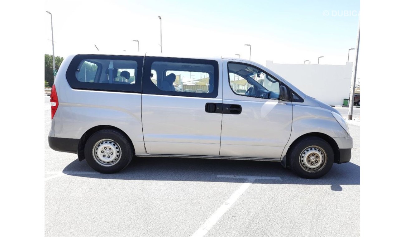 Hyundai H-1 Hyundai H1 2016 GCC automatic ...free accedant