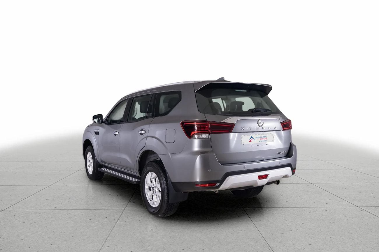 Nissan XTerra Titanium 2.5L RWD TITANIUM 2.5