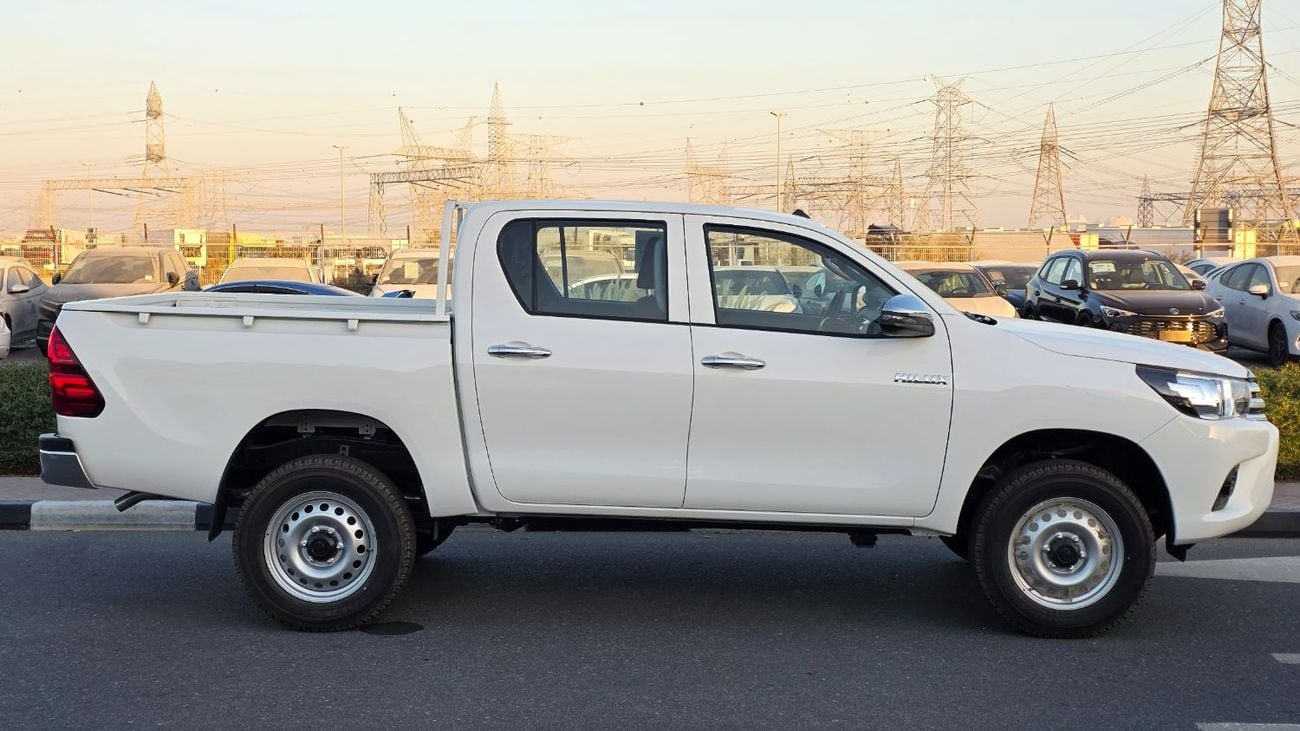 Toyota Hilux 2026 TOYOTA HILUX D/C 2.4L A/T WHITE (DLX WITH POWER WINDOWS)