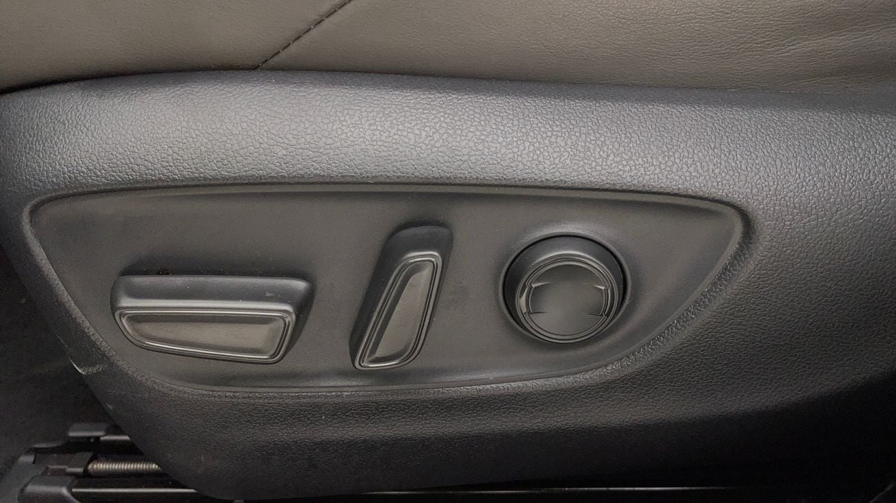 تويوتا راف ٤ ADVENTURE 2.5 | بدون دفعة مقدمة | اختبار القيادة في المنزل