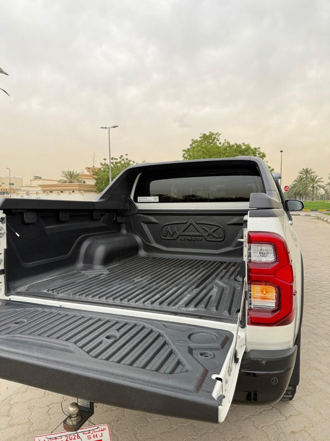 Toyota Hilux DLS SR5 export from Australia