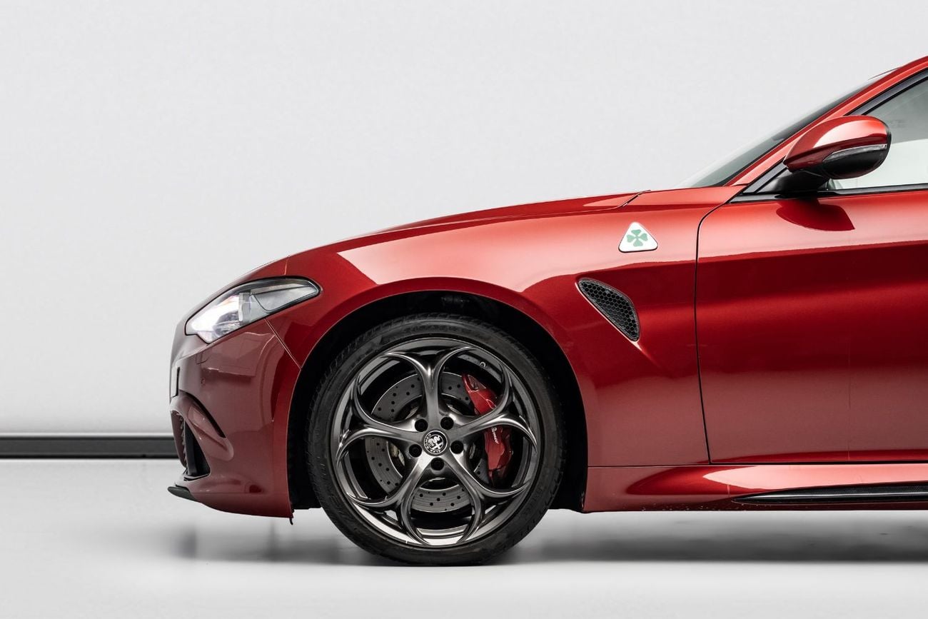 ألفا روميو جوليا QUADRIFOGLIO QUADRIFOGLIO