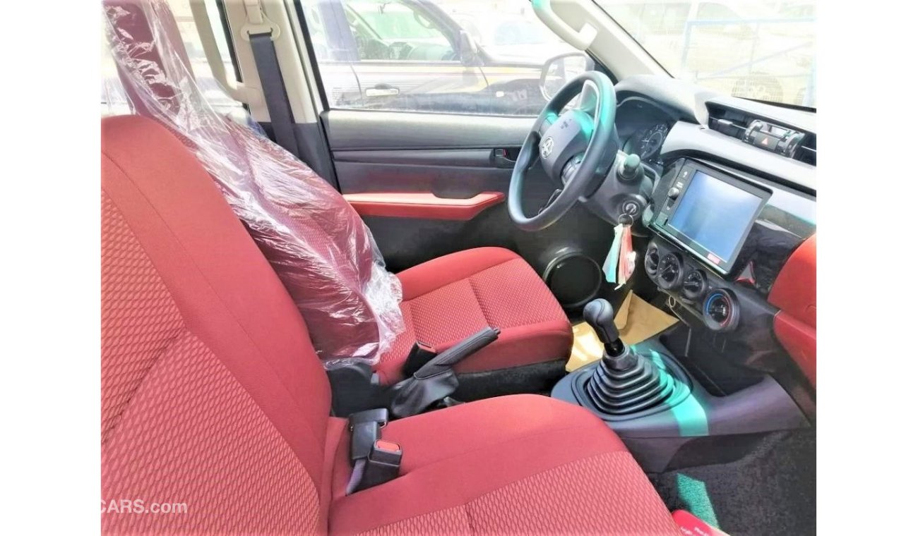 Toyota Hilux petrol  4x4  manual gear