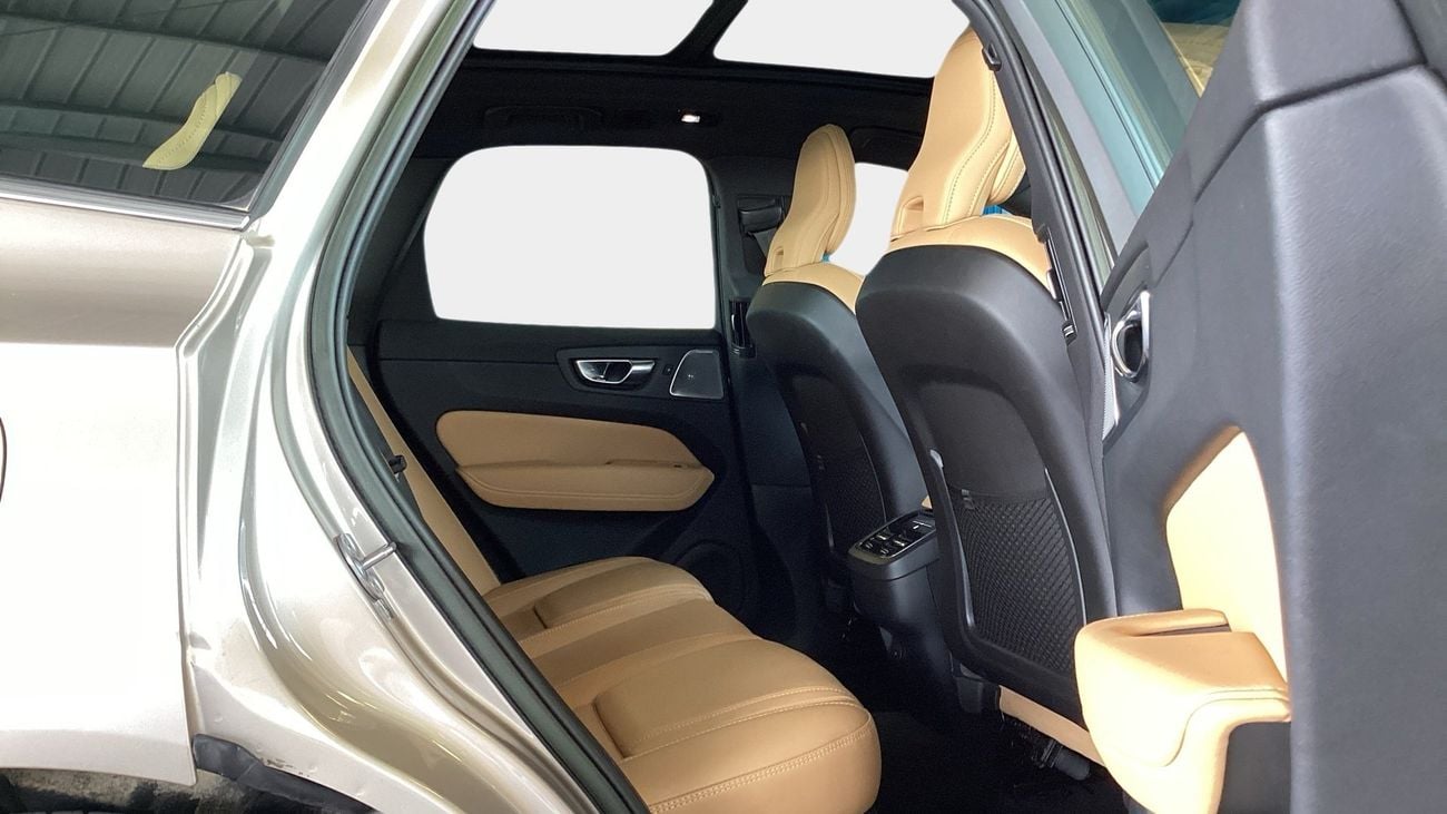 Volvo XC60 2.0 B5 P MHEV ULTIMATE BRIGHT 4WD AUTO | Guaranteed Warranty | 0 Down Payment