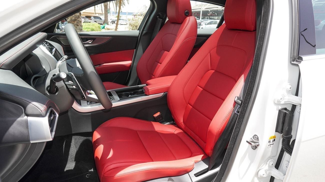 Jaguar XE S P250 R DYNAMIC 2024!! FIVE YEARS WARRANTY!! THREE YEARS SERVICE CONTRACT