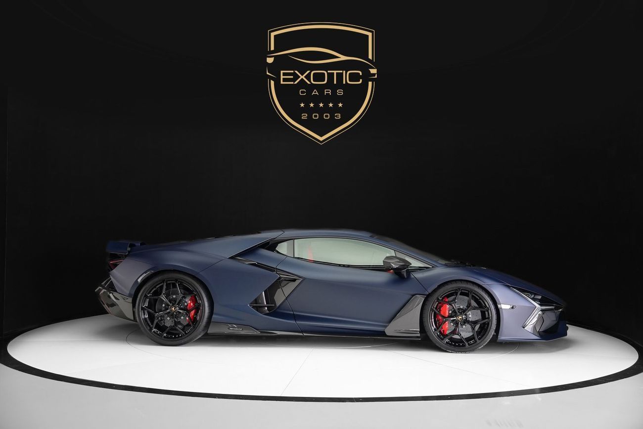 لامبورغيني ريفويلتو 6.5L V12 Hybrid