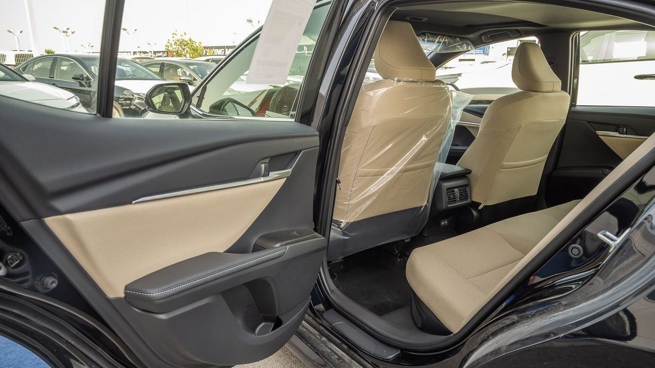 Toyota Camry LIMITED HEV Limited 2.5L Hybrid TOYOTA CAMRY 2.5 BASIC HYBRID -2025YM