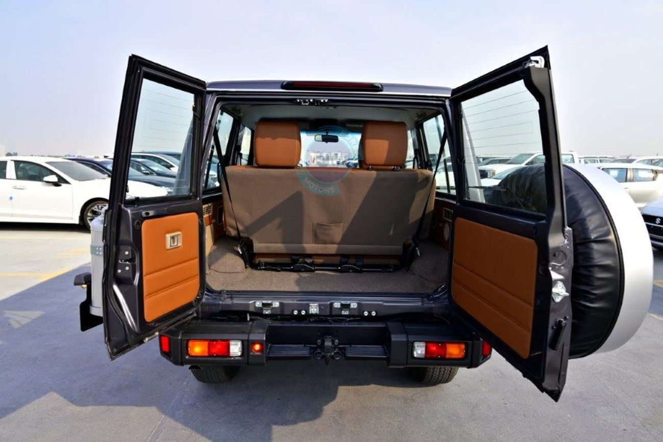 Toyota Land Cruiser 70 71 2.8L (Full Option)