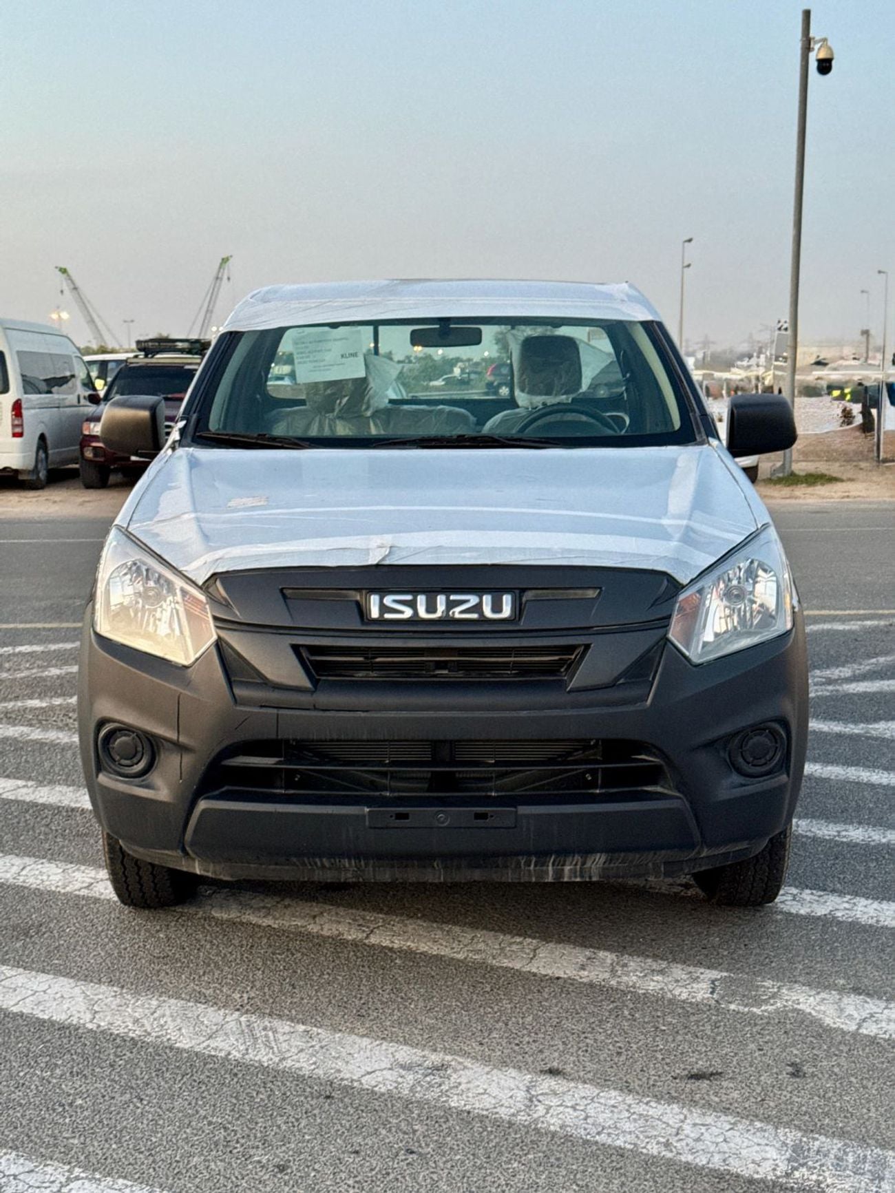 Isuzu DMax ISUZZ -D-MAX - SiNGLE CAB - 4x2 - 2.5L - DiESEL - BLACK