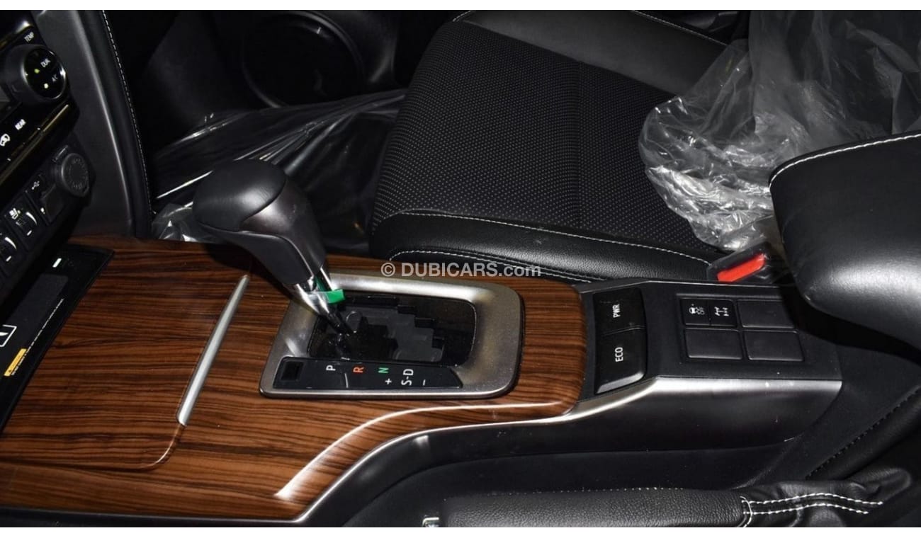 Toyota Fortuner 2023 Toyota Fortuner 4x4 4.0 HI P AT - Pearl White inside Black