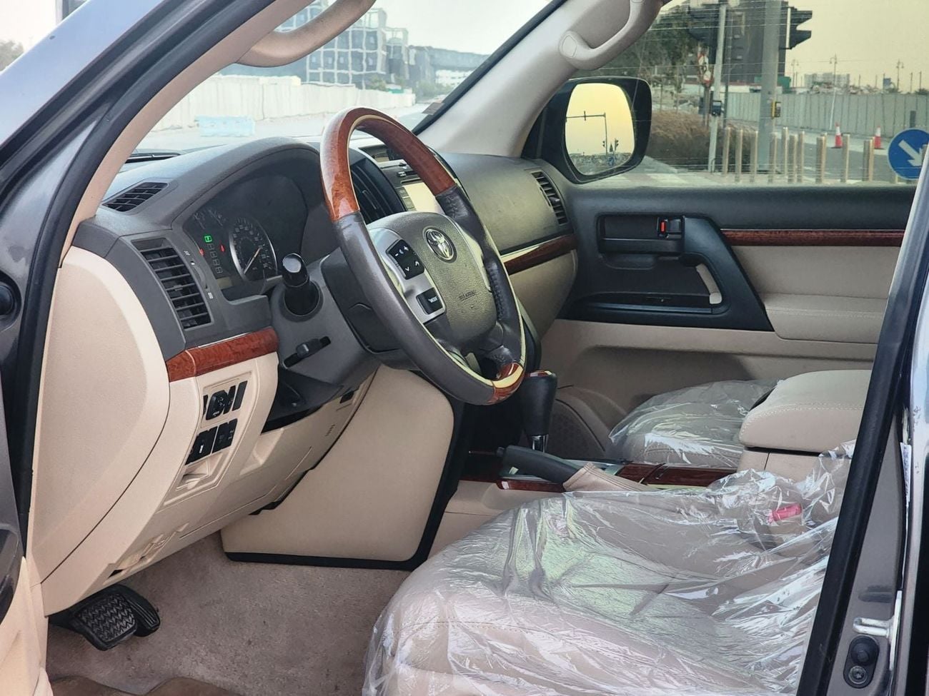 Toyota Land Cruiser GX.R V6