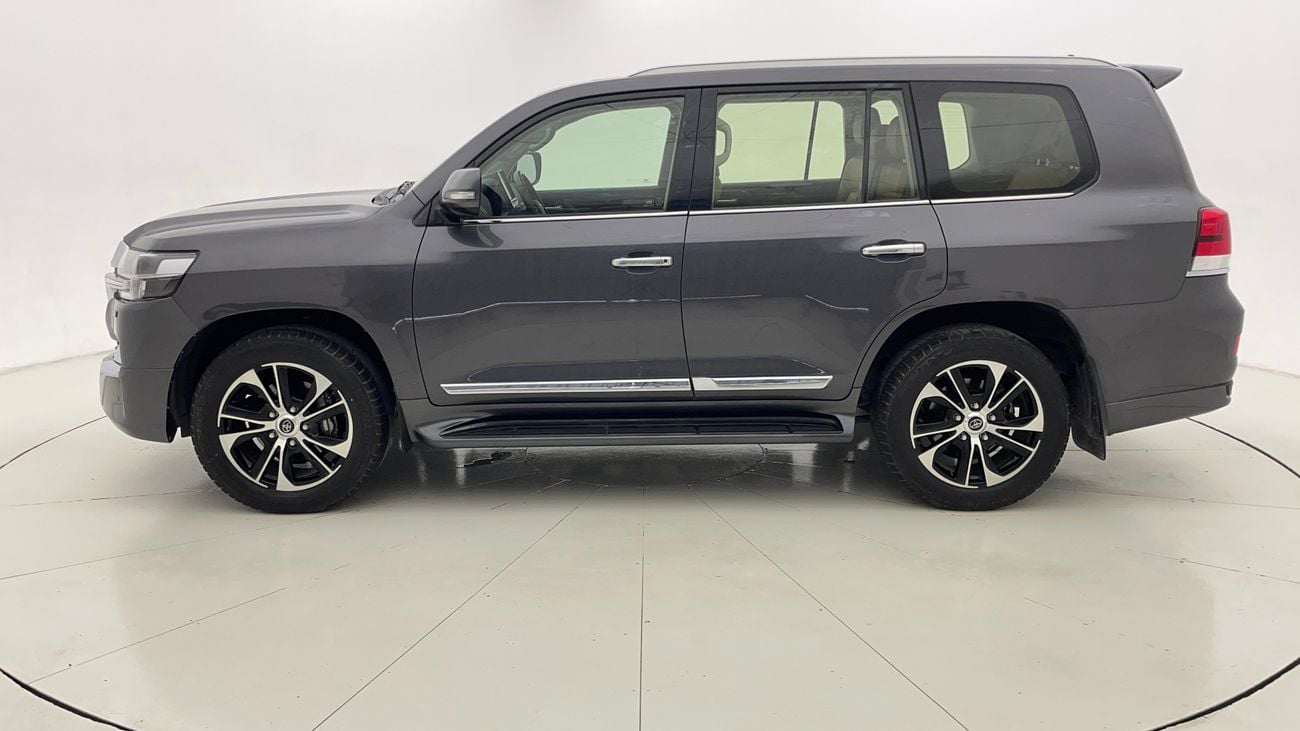 تويوتا لاند كروزر GXR GT 4 | بدون دفعة مقدمة | اختبار القيادة في المنزل