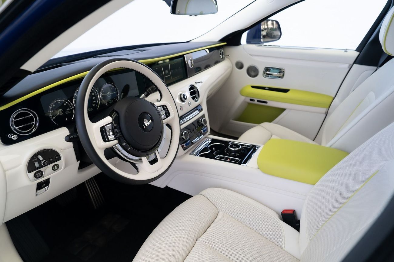 Rolls-Royce Ghost 6.75T Short Wheelbase