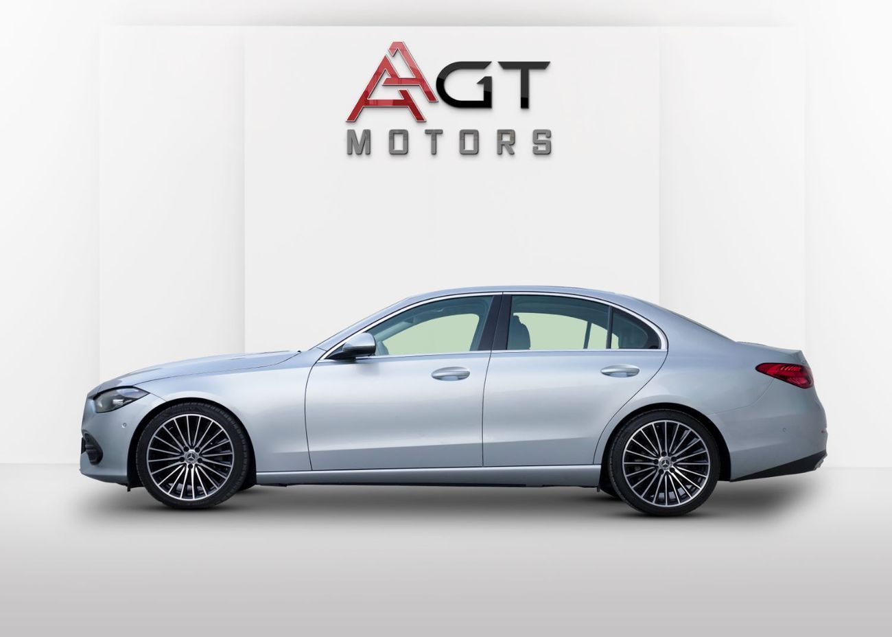 Mercedes-Benz C 200 Premium 2.0L