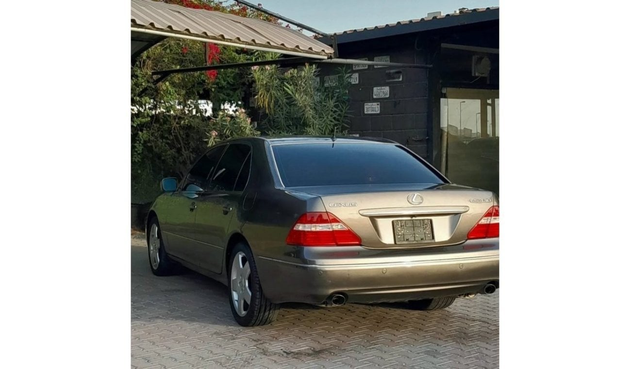 Lexus LS 430