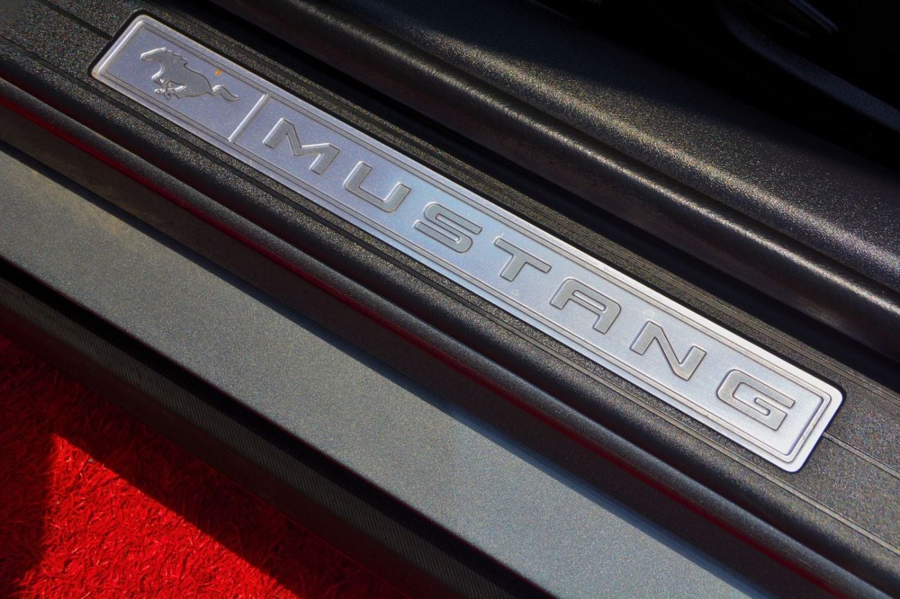 Ford Mustang STD