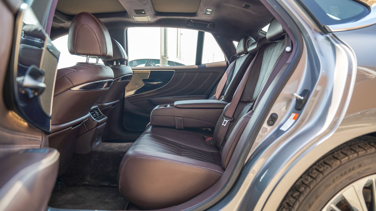 Lexus LS500