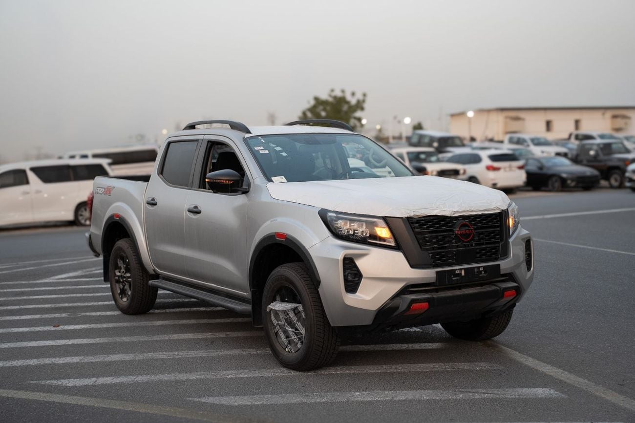 Nissan Navara PRO-4X Off-Road | 2.5L Diesel 4WD A/T (Only For Export)