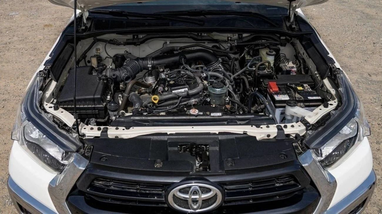 Toyota Hilux DC 2.7P AT 4X4 Automatic Petrol