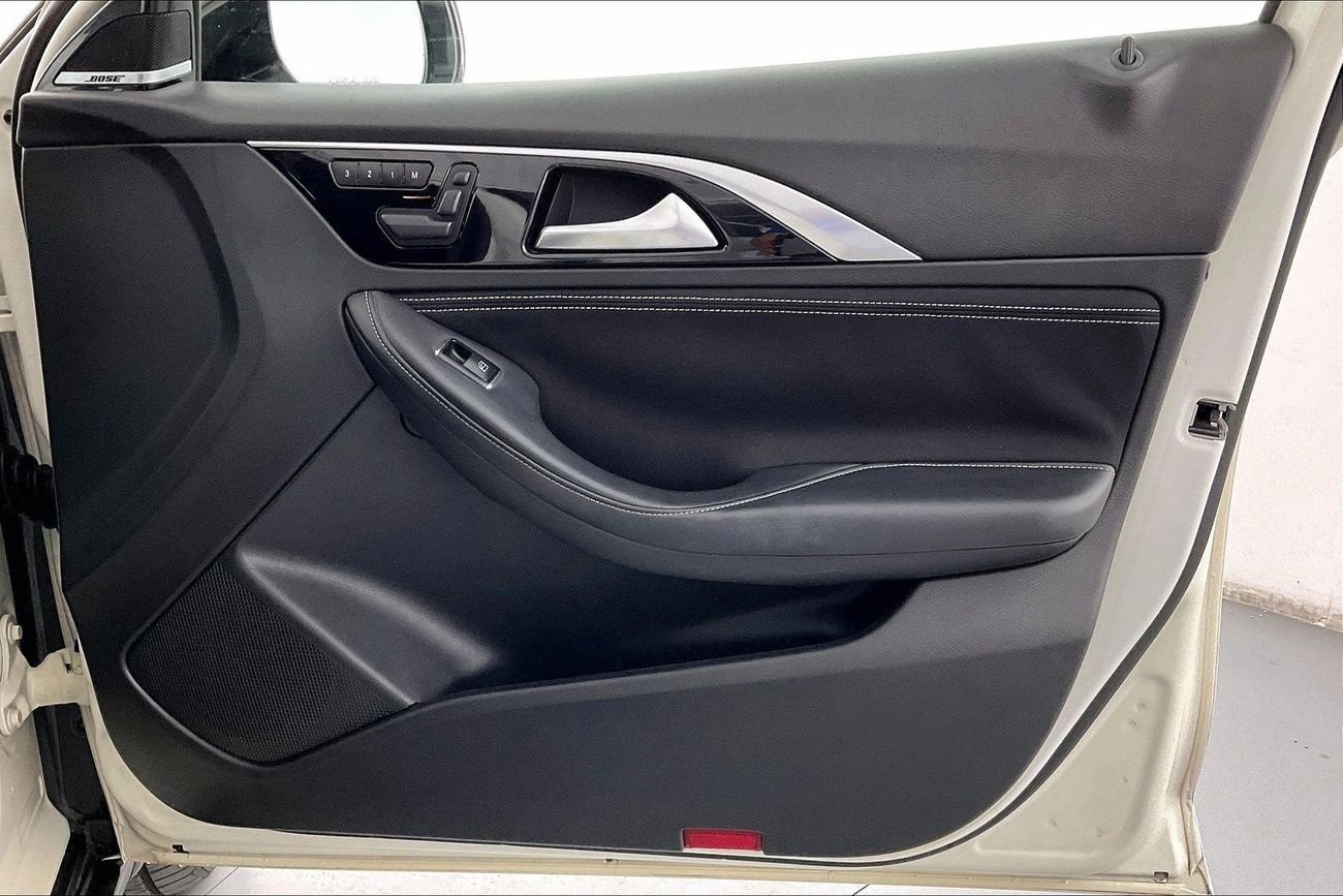 Infiniti QX30 Premium