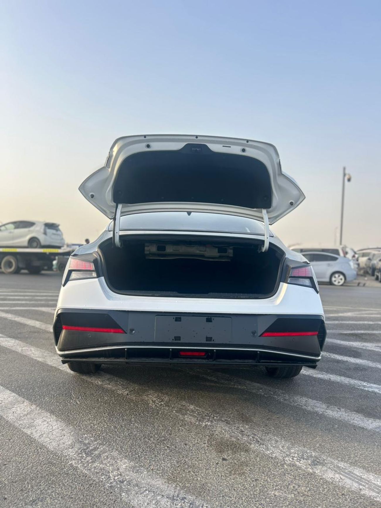 هيونداي إلانترا Hyundai Elantra ELITE | 1.5L PETROL | SUNROOF WITH LEATHER | CHINESE SPECS