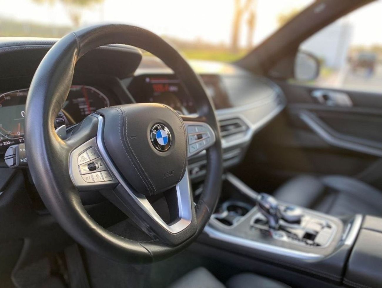 بي أم دبليو X7 40i بيور اكسيلنس