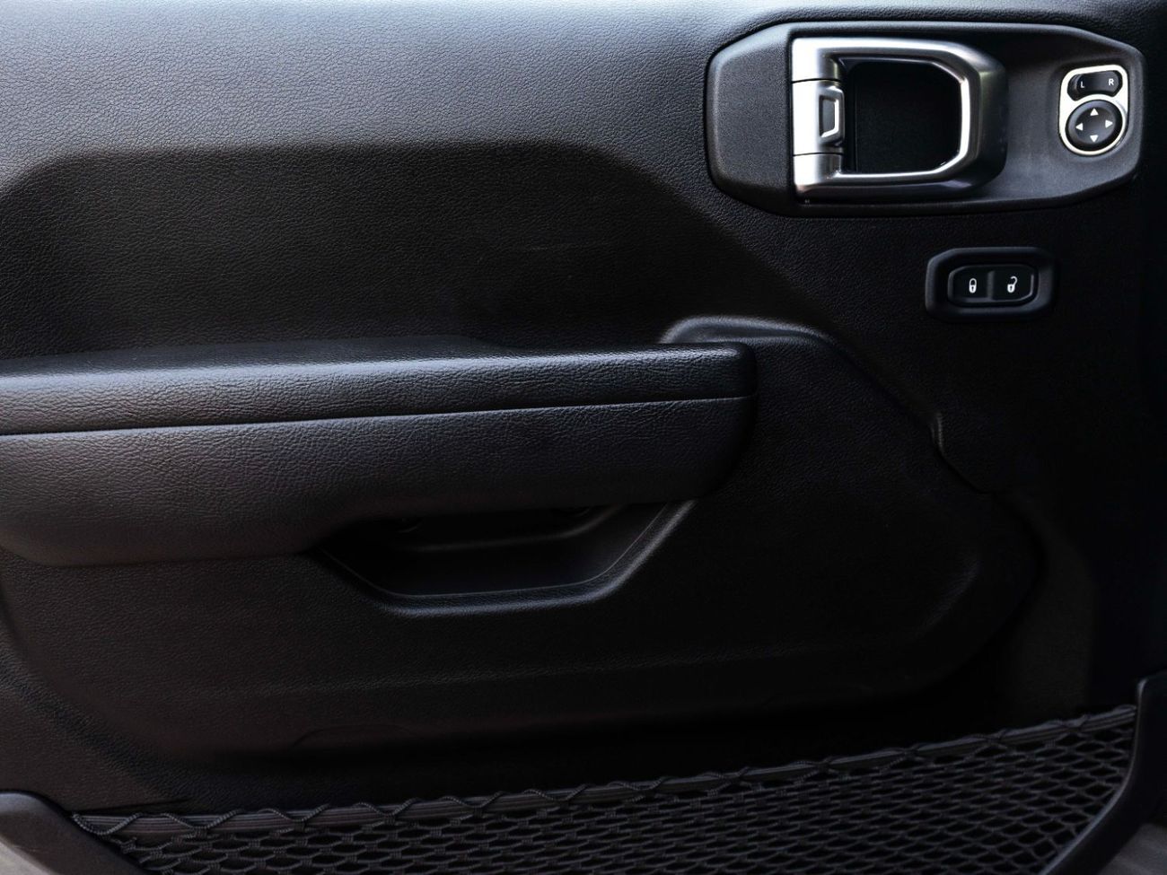 Jeep Wrangler Sport S 3.6L A/T