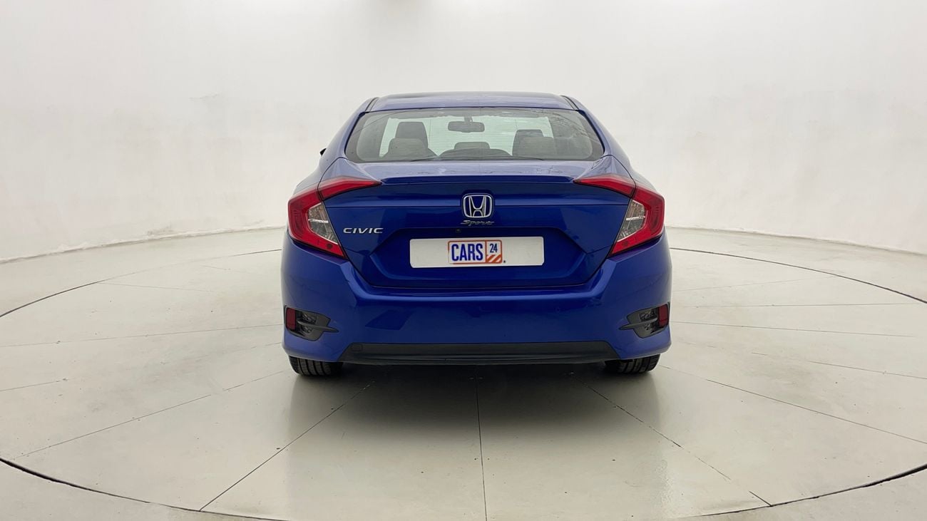 هوندا سيفيك LX SPORT 1.6 | بدون دفعة مقدمة | اختبار القيادة في المنزل