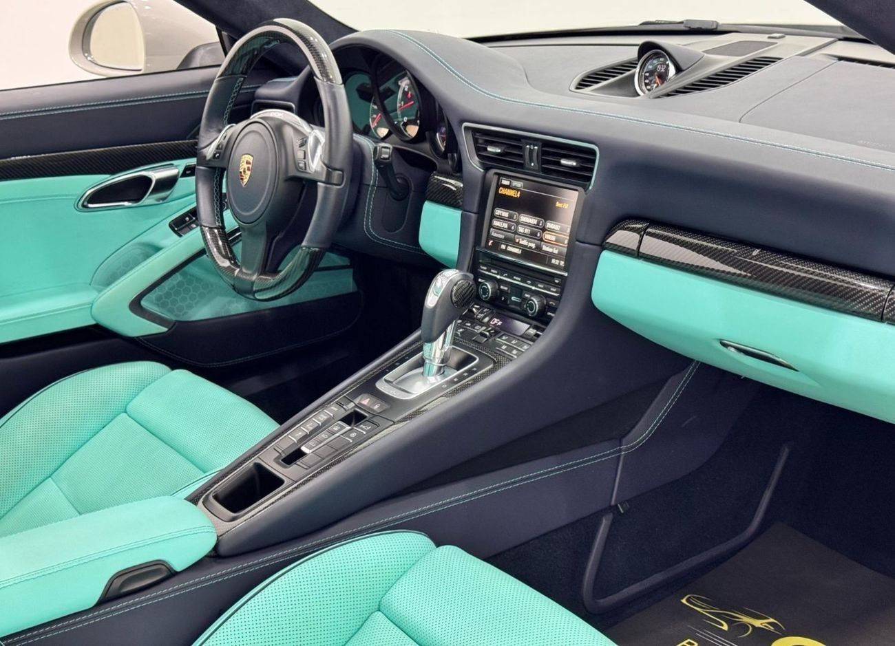 بورش 911 Turbo S 3.8L (560 HP) Coupe 2014 Porsche 911 Turbo S, Full Service History, Carbon Fiber Pac